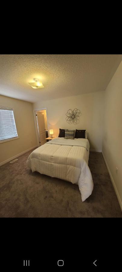 Glow Bestie Home Brampton Ngoại thất bức ảnh